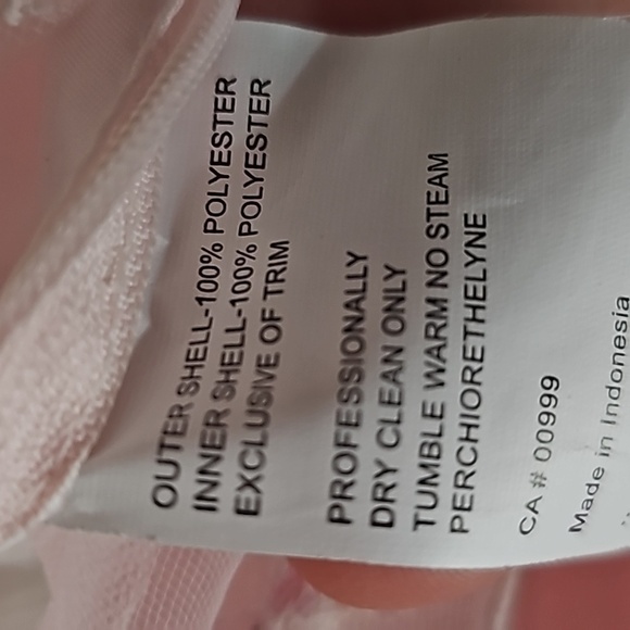 Beautiful Pink Grad Dress with sweetheart neckline & sparkle embellishments. - Picture 13 of 14